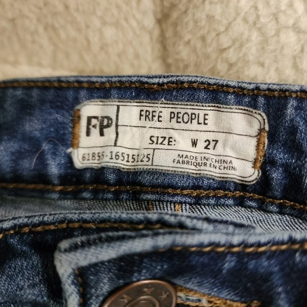 Free People Chloe Crop Flare Jeans🤍